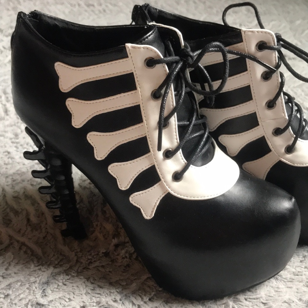 Gothic Spine Bone Heels NWOT